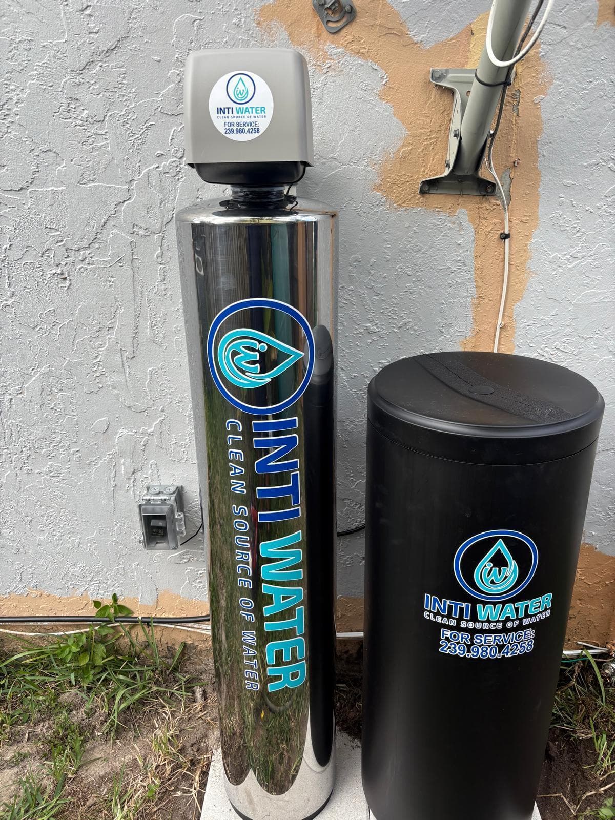 Installation No. 02 — Stainless side-yard install in Lehigh Acres · FL